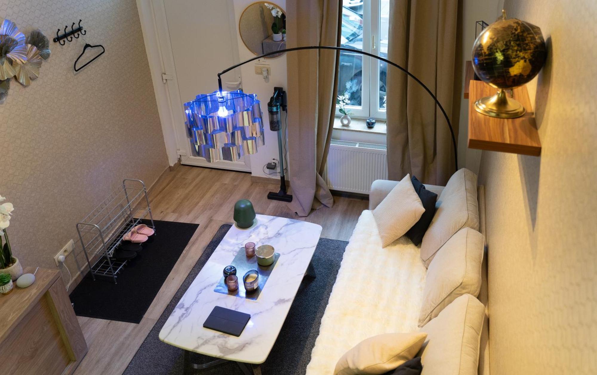 My House Jacuzzi Billiards Bruxelles