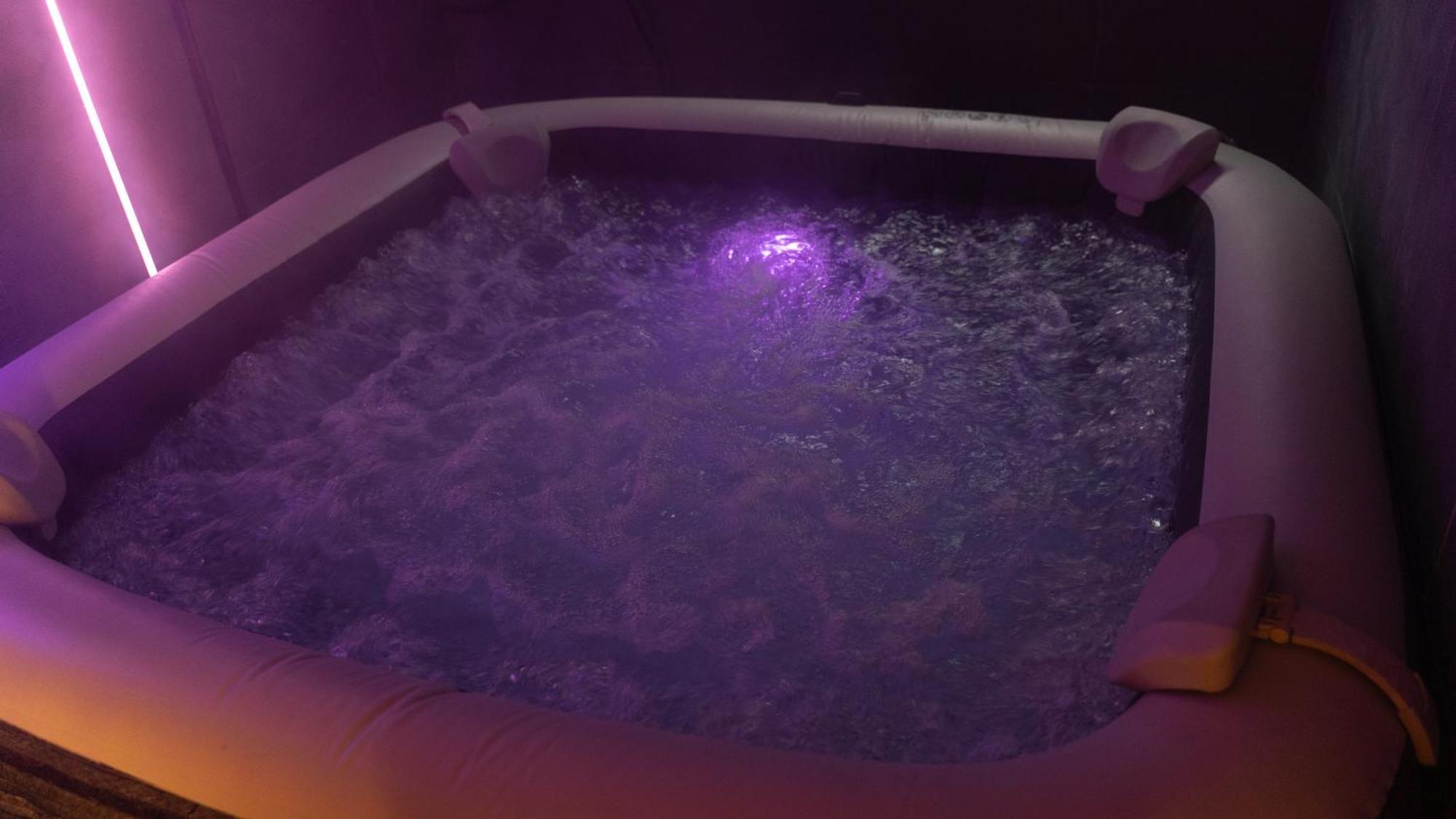Hébergement de vacances My House Jacuzzi Billiards Bruxelles
